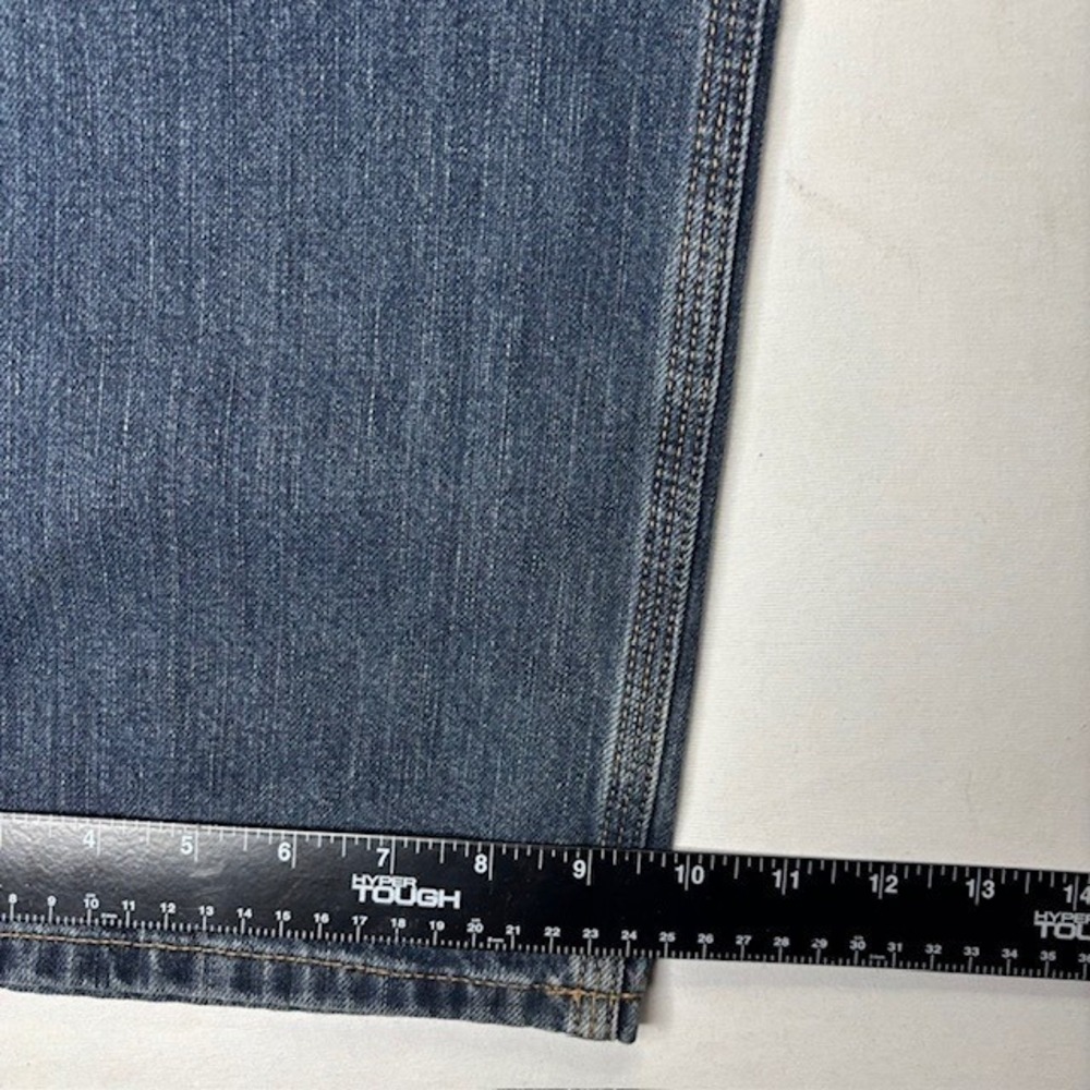 Carhartt B24 Relaxed Fit Jeans Men's 42x32 Light Wash Workwear Denim Blue - Picture 6 of 13